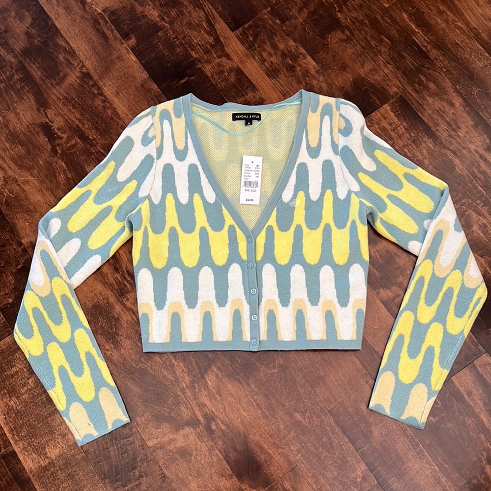 New w/tags Kendall & Kylie retro cardigan